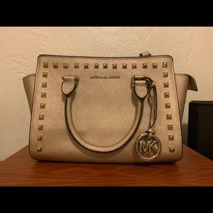 Michael Kors Studded Selma Bag. In great condition